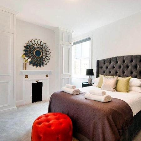 Modern Family Home In London Close To Amenities And Train Bagian luar foto